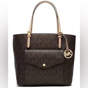 Michael Kors Jet Set Medium Saffiano Leather Pocket Tote Bag